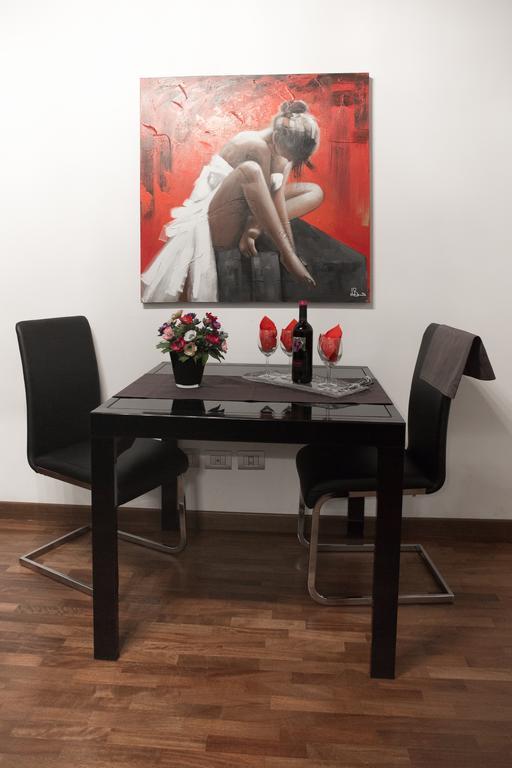 64 Suites Apart Rome Bilik gambar