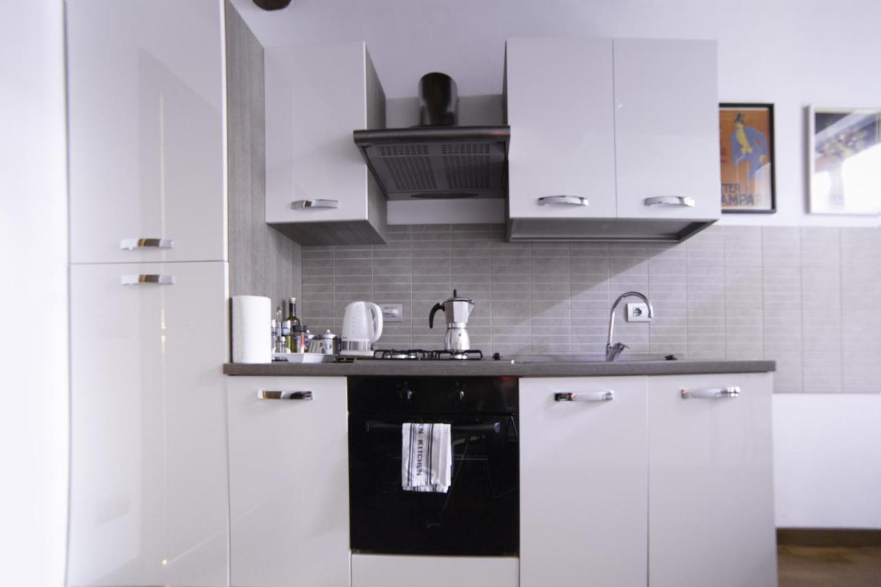 64 Suites Apart Rome Bilik gambar